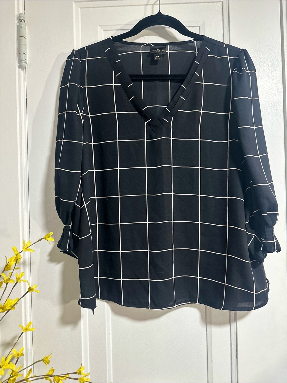 Worthington Black & White Windowpane V-Neck Blouse